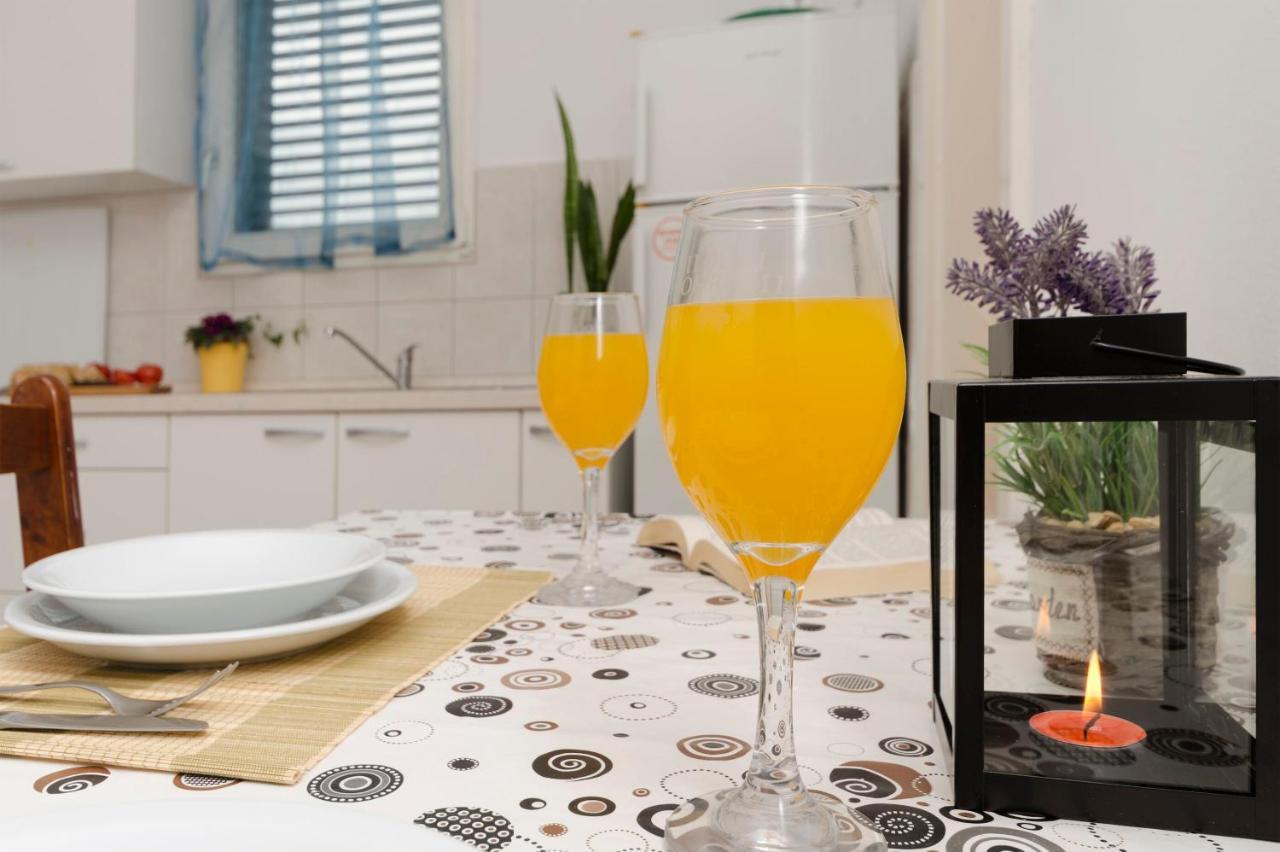מורטר Apartments Ivana מראה חיצוני תמונה