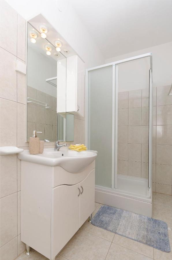 מורטר Apartments Ivana מראה חיצוני תמונה