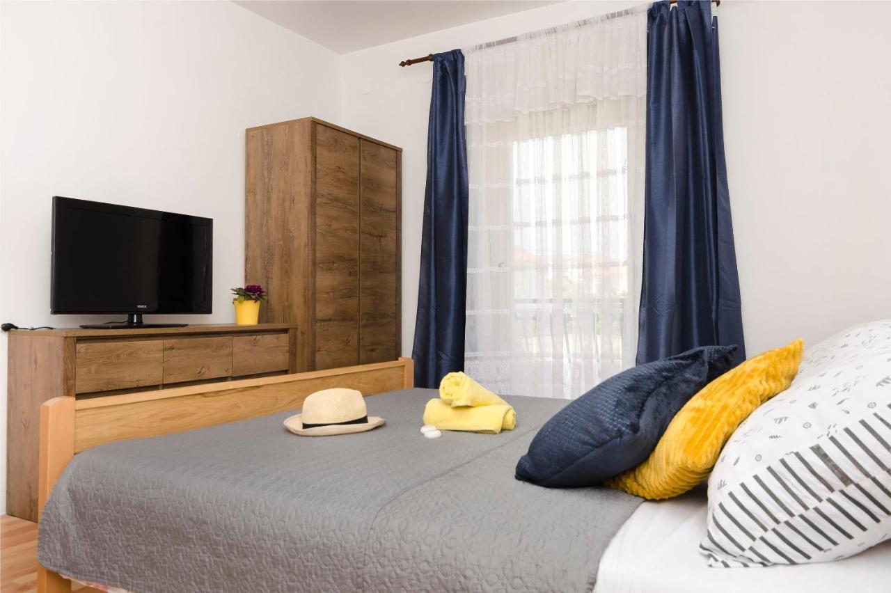 מורטר Apartments Ivana מראה חיצוני תמונה