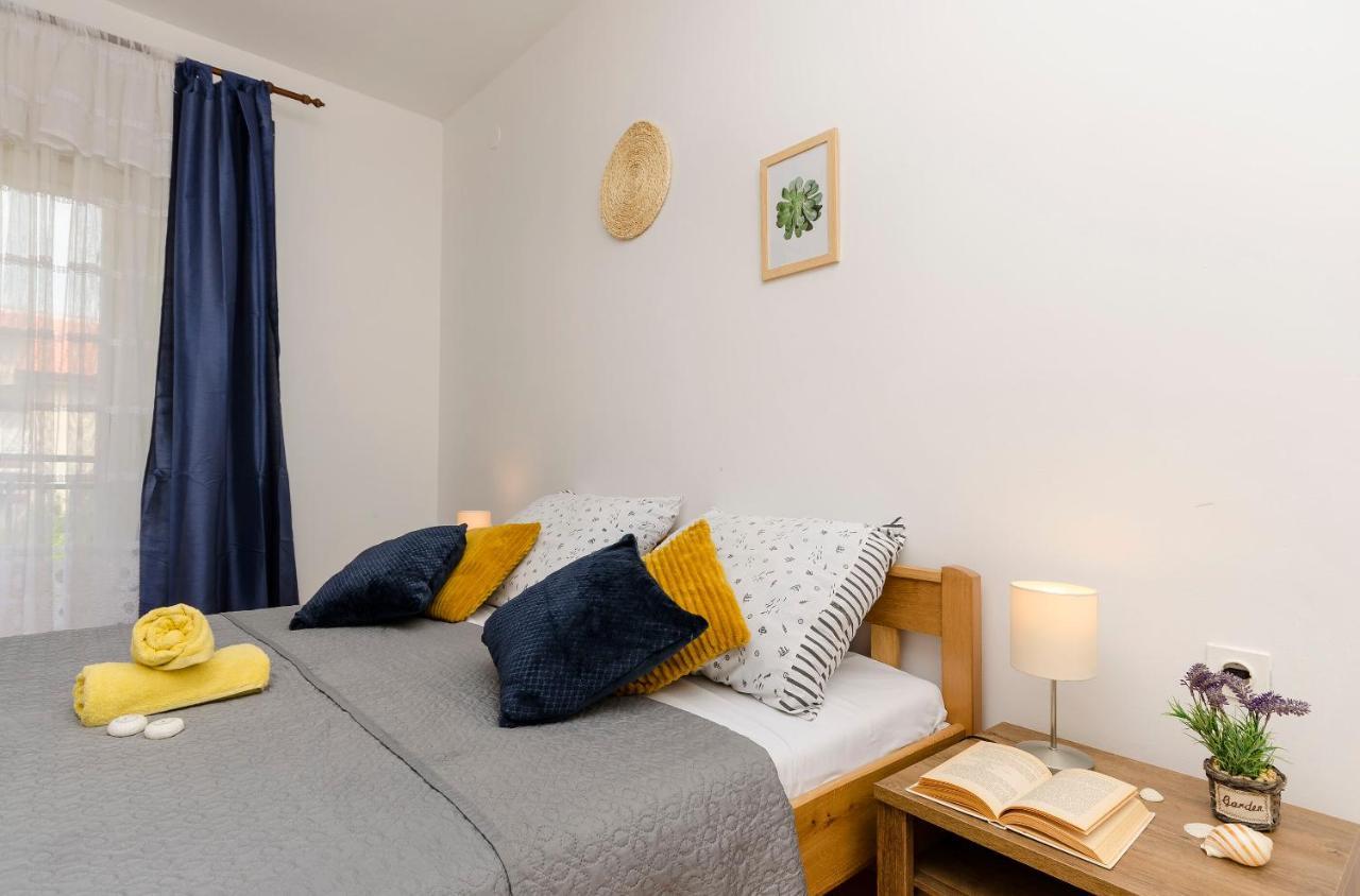מורטר Apartments Ivana מראה חיצוני תמונה